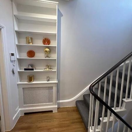 Апартаменты Flat In The Heart Of Holland Park Лондон Экстерьер фото